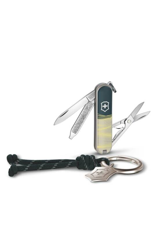 Victorinox 0.6223.E223 Classic SD Çakı New York Style - 4