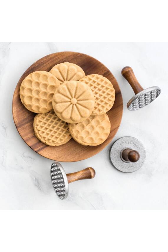 Nordicware 1235 Özel Şekilli Kurabiye Damgaları - 2