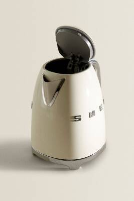 Smeg KLF03CREU Retro Krem 2400 Watt 1.7 Litre Çelik Kettle - 4