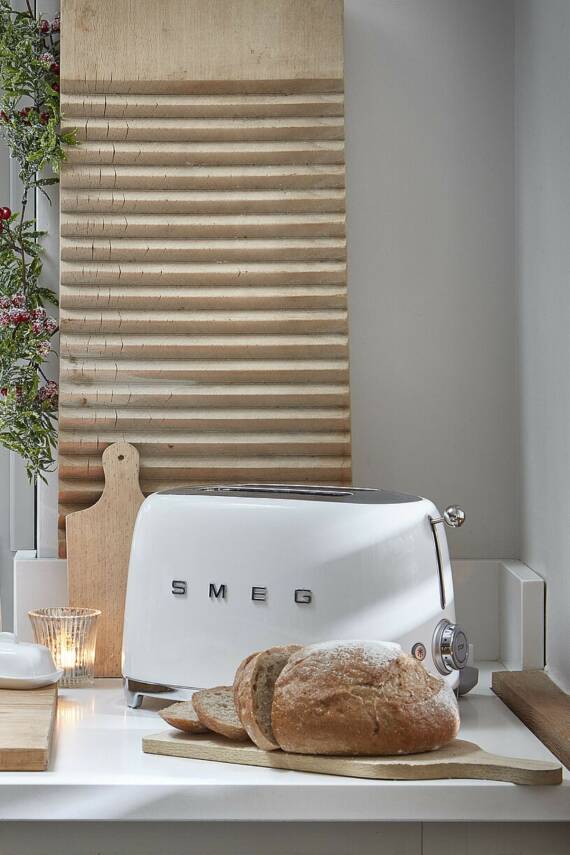 Smeg TSF01WHMEU 2x2 Mat Beyaz Ekmek Kızartma Makinesi - 1