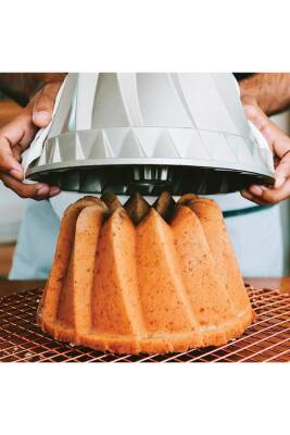 Nordicware 59937 Kugelhopf Bundt Kek Kalıbı Gümüş - 5