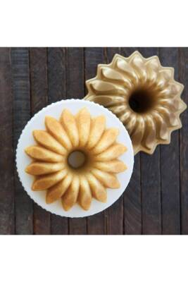 Nordicware 84177 Lotus Bundt Kek Kalıbı Gold - 5