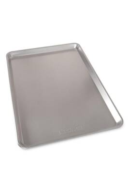 Nordicware 44600 Büyük Fırın Tepsisi 53 x 38 cm - 1