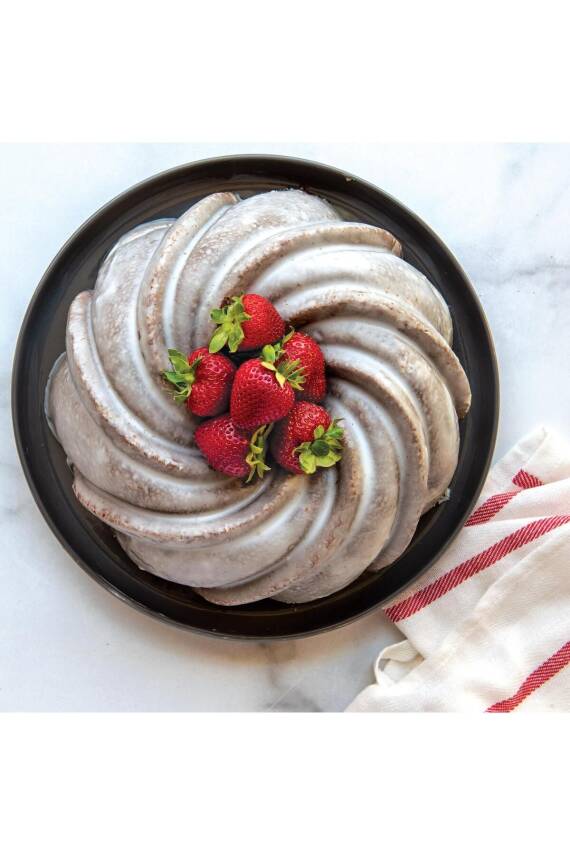 Nordicware 94077 Girdap Bundt Kek Kalıbı Gold - 5
