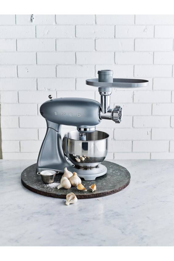 Smeg SMF02SVEU Silver 800 Watt 4.8 Litre Stand Mikseri - 3
