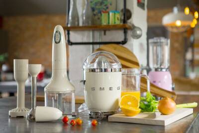 Smeg CJF11CREU Krem Narenciye Sıkacağı - 3
